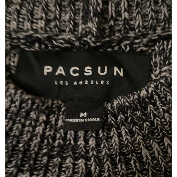 Pacsun Crew Neck Sweater, Size M NWT - Picture 3 of 7